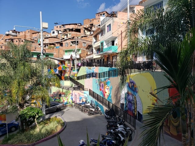Tour del Grafiti en la Comuna 13 de Medellín. Todo lo que necesitas saber