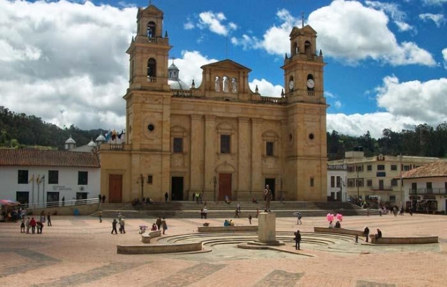 Cómo llegar a Chiquinquirá y qué hacer en la capital religiosa de Colombia