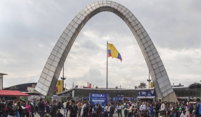 calendario abril en colombia