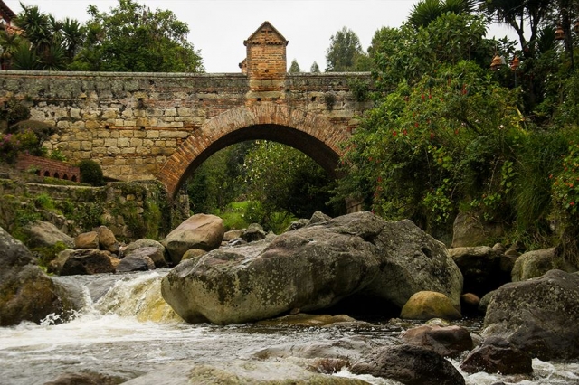 Puente de Calicanto en Monguí