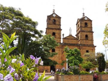Pasadía en Zapatoca, la ciudad del clima de seda
