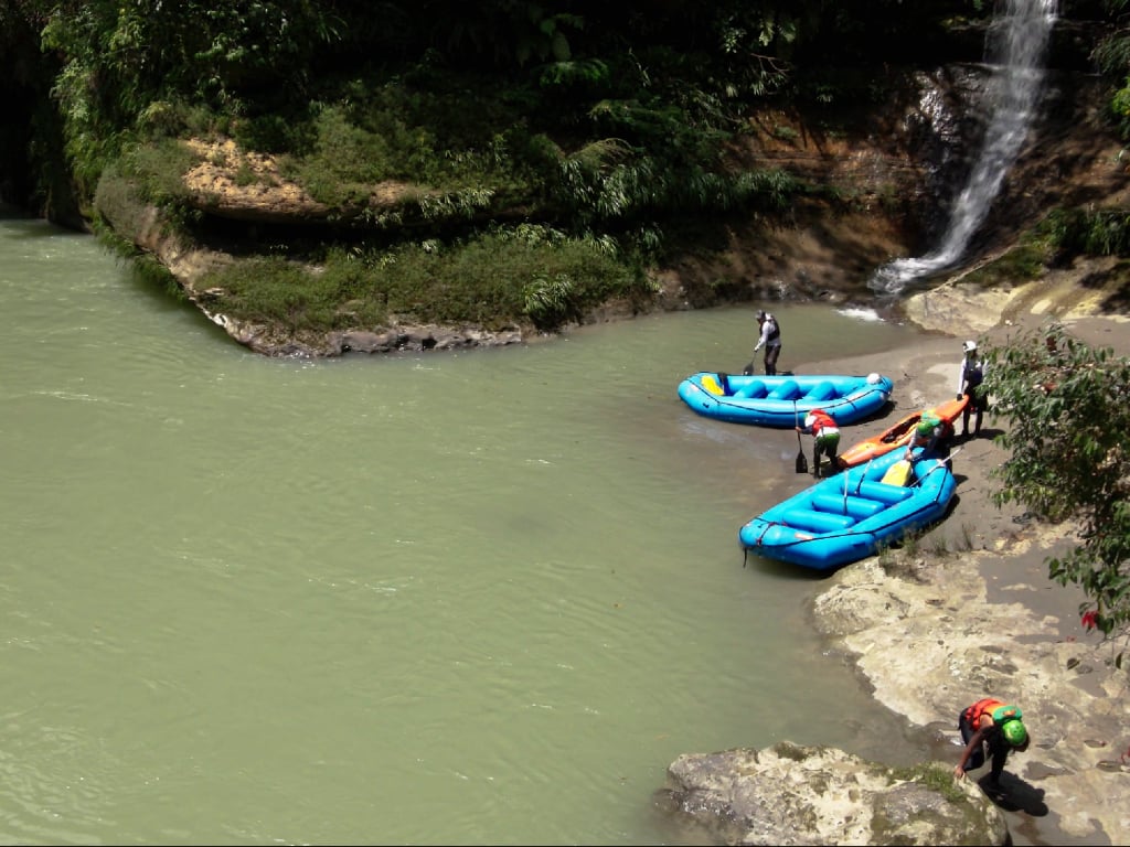 Rafting en el Cañón Río Güejar y Maravillas del Güejar.
