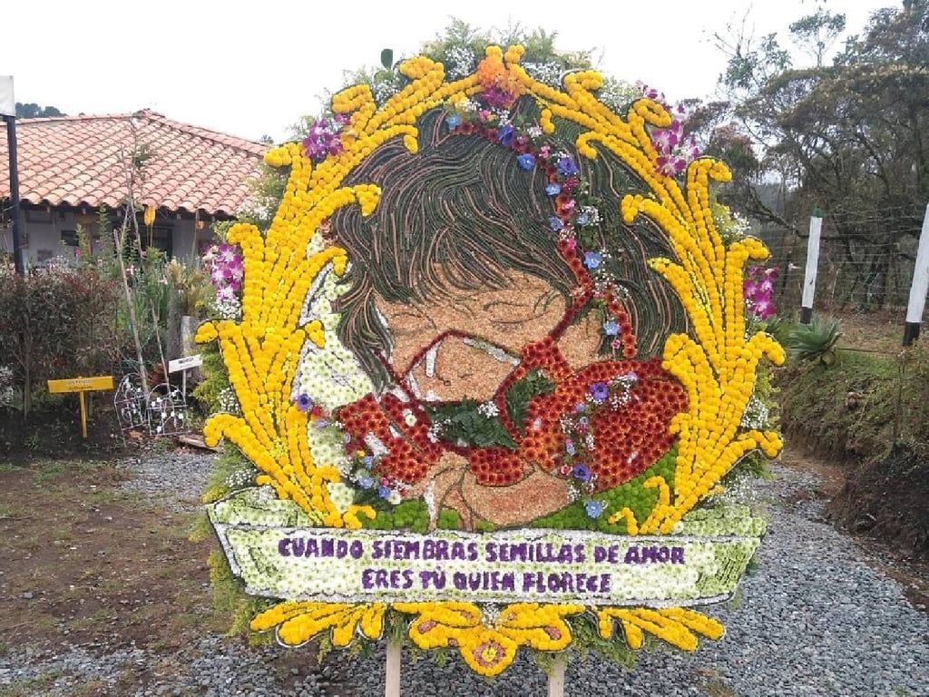 Visite des Silleteros à Santa Elena