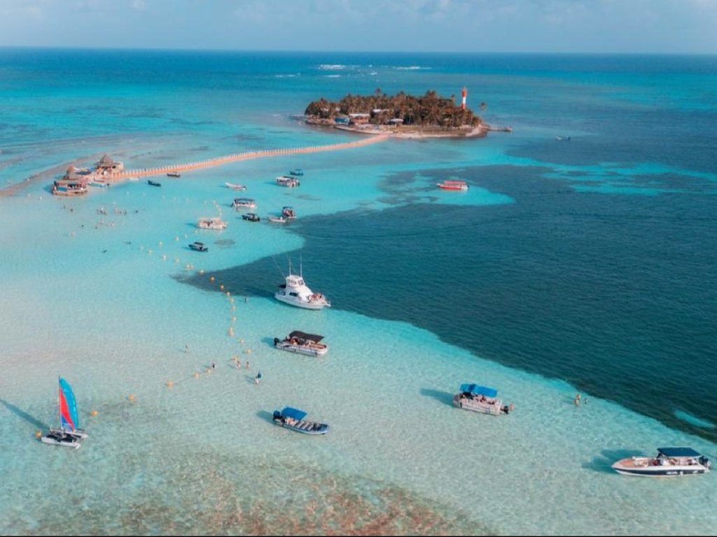 Tour Johnny Cay y Acuario
